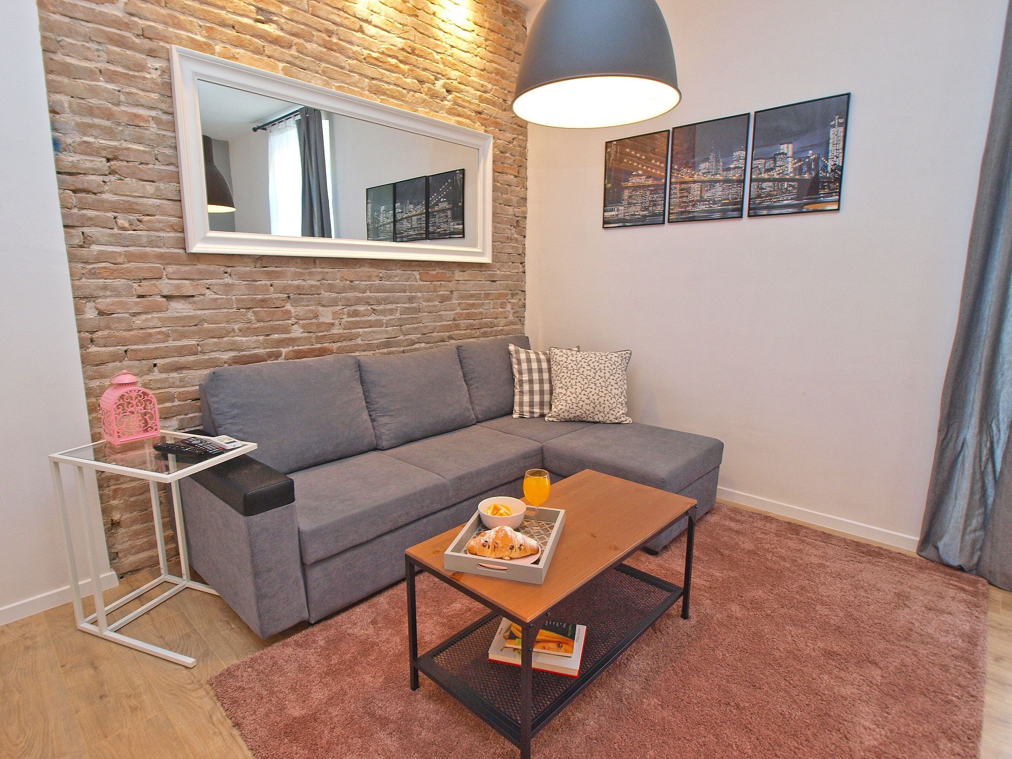 Apartment, 1 Schlafzimmer (1472/13599) | Wohnzimmer | Flachbildfernseher