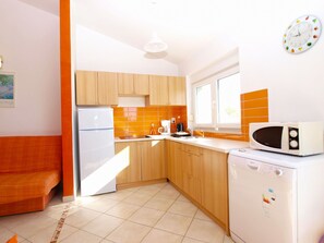 Appartement, 1 chambre (1497/14493) | Cuisine privée | Surface de cuisson, cafetière-théière, vaisselle et ustensiles