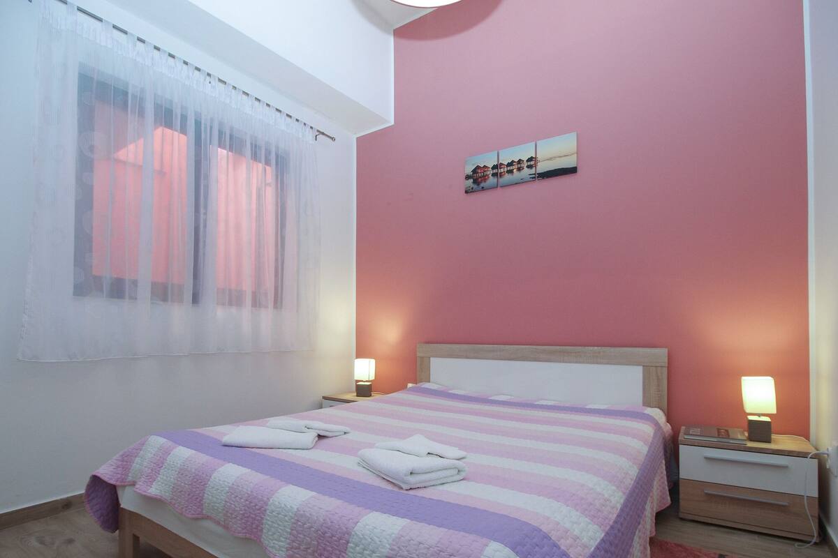 Apartment, 1 Schlafzimmer (898/2091) | 1 Schlafzimmer, Bügeleisen/Bügelbrett, kostenloses WLAN, Bettwäsche