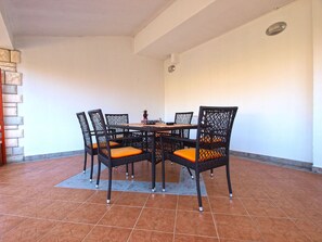 Apartment, 3 Bedrooms (1493/14311) | Terrace/patio