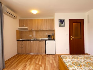 Apartment, 1 Schlafzimmer (1099/9466) | Eigene Küche | Kühlschrank, Herdplatte, Wasserkocher mit Kaffee-/Teezubehör
