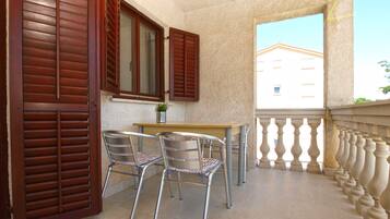 Apartment, 1 Bedroom (718/1671) | Balcony