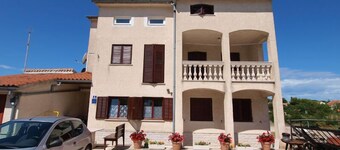 Apartments Grace 718