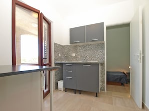 Appartement, 1 chambre (718/1670) | Cuisine privée | Réfrigérateur, un four, surface de cuisson, cafetière-théière