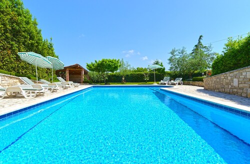 Apartments Nelli 624