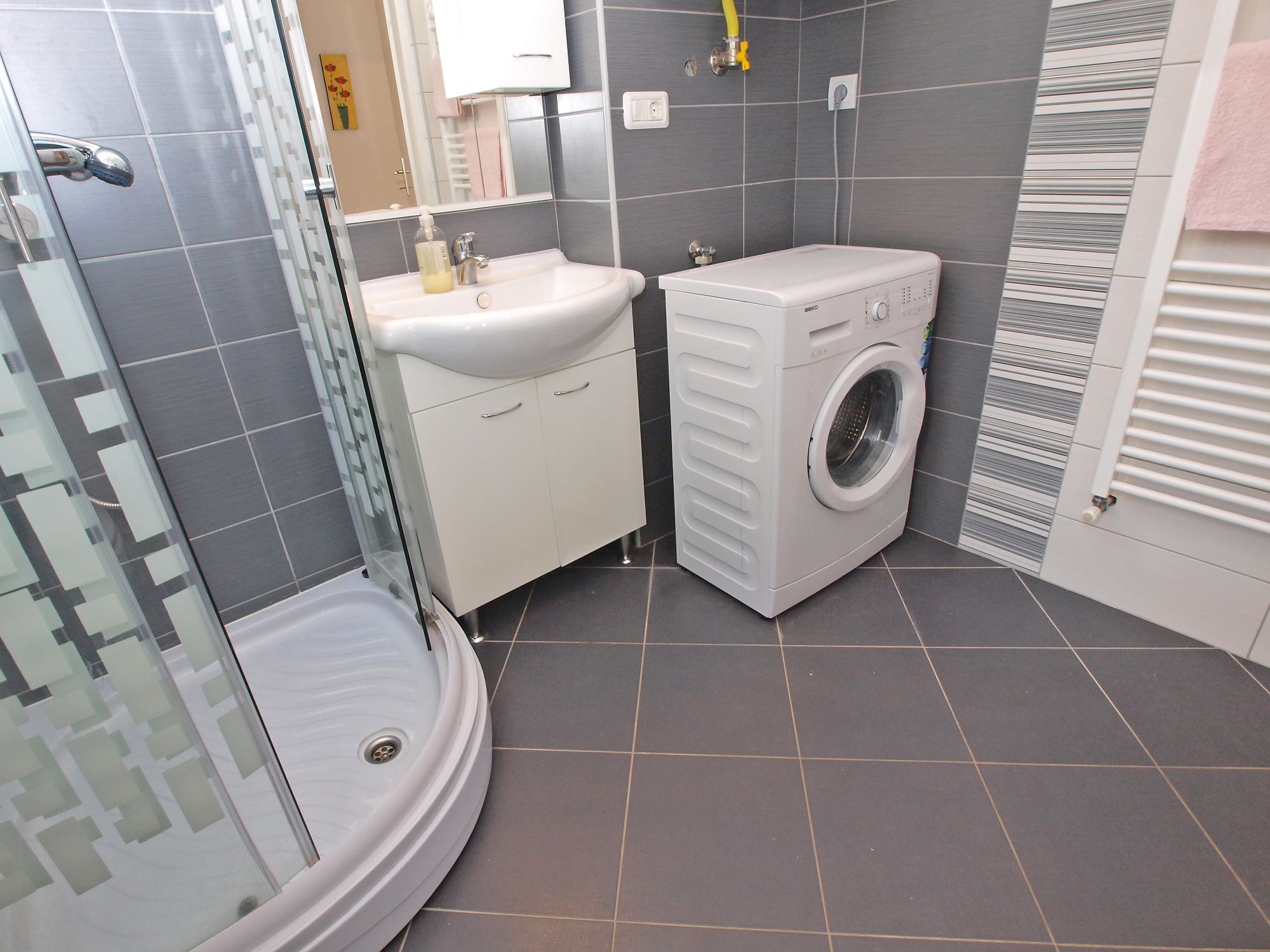 Appartement, 3 chambres (1056/4400) | Salle de bain | Séchoir à cheveux, serviettes fournies