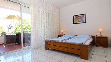 Apartment, 1 Bedroom (1421/13287) | Iron/ironing board, free WiFi, bed sheets