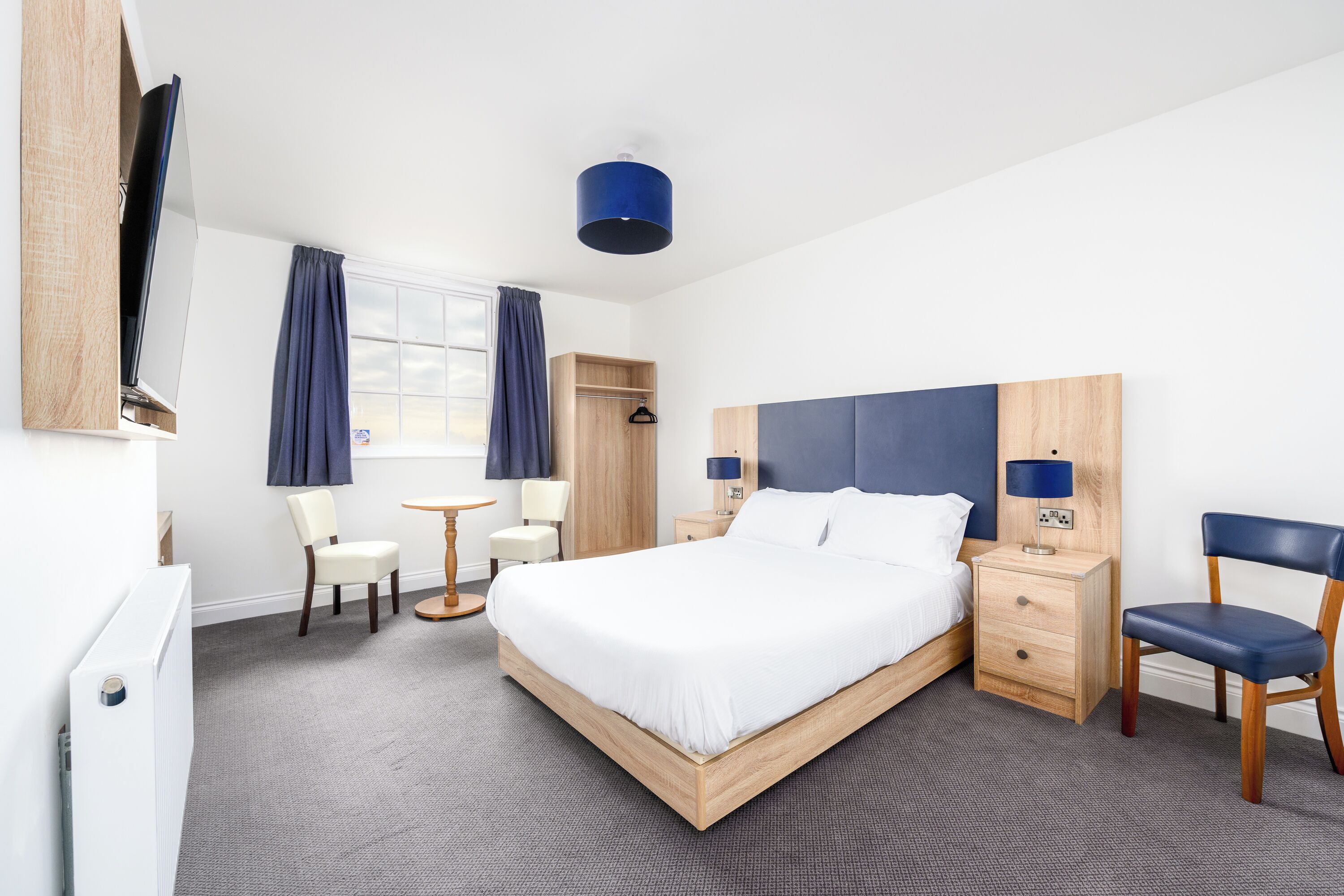 Premium Double Room | Desk, laptop workspace, iron/ironing board, bed sheets