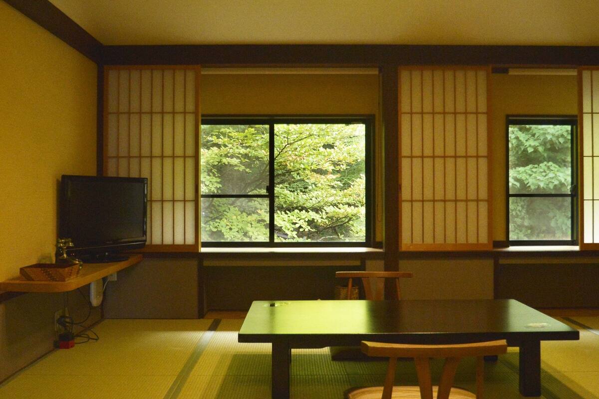 Traditionele kamer (Japanese-style, ForestView,C-in 3-6pm) | Een minibar, een kluis op de kamer, gratis wifi