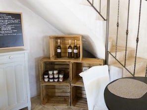 Interior detail - La Bastide Saint Victor (Puyvert)