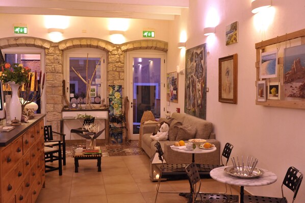 Bar (in der Unterkunft)