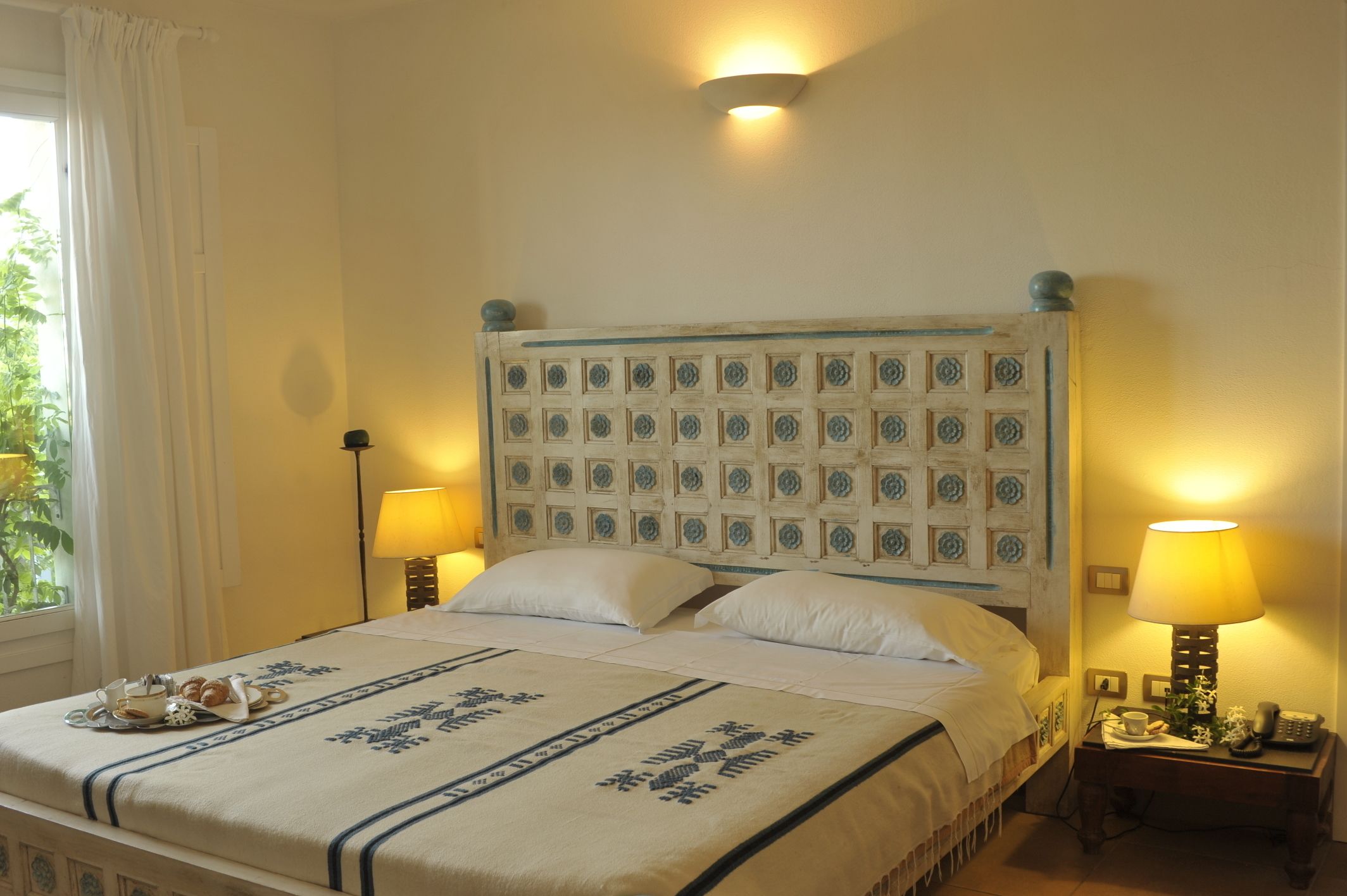 classic double room | premium bedding, minibar, in-room safe, desk