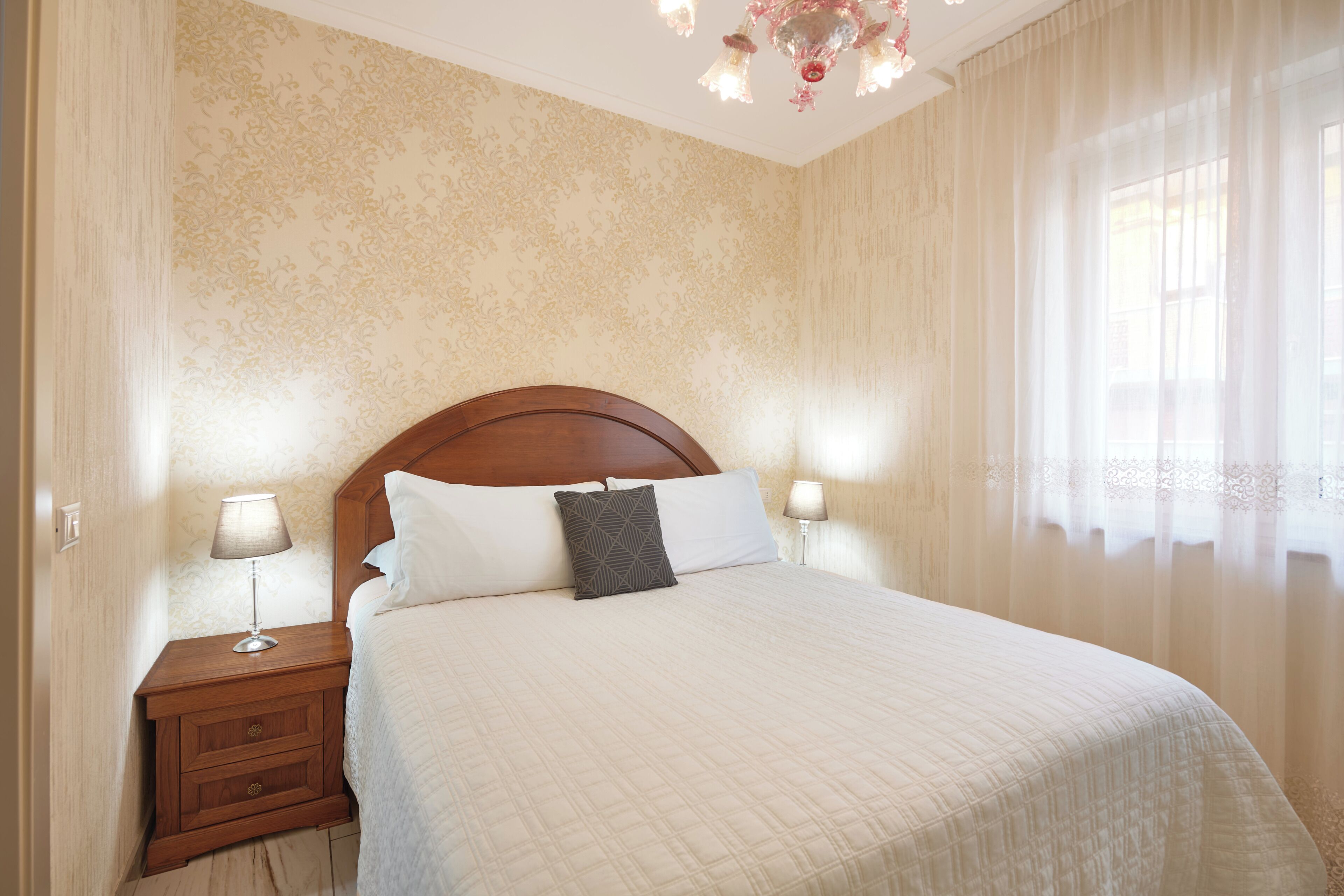 Premium bedding, down duvets, pillow-top beds, minibar