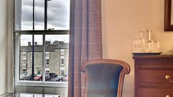 Chambre, 1 très grand lit (Wensleydale) | Literie de qualité supérieure, décoration personnalisée