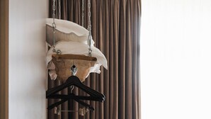 Cortinas opacas y sistema de insonorización