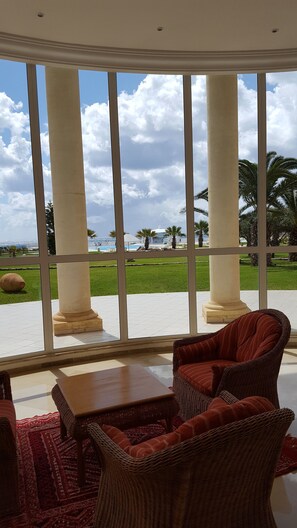 منطقة الجلوس في الردهة