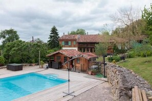 Seasonal outdoor pool - Chambre d'hôtes St Jacques (Saint-Lizier)