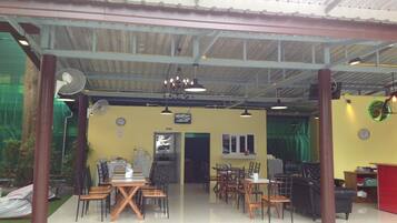 Daily continental breakfast (THB 100.00 per person)