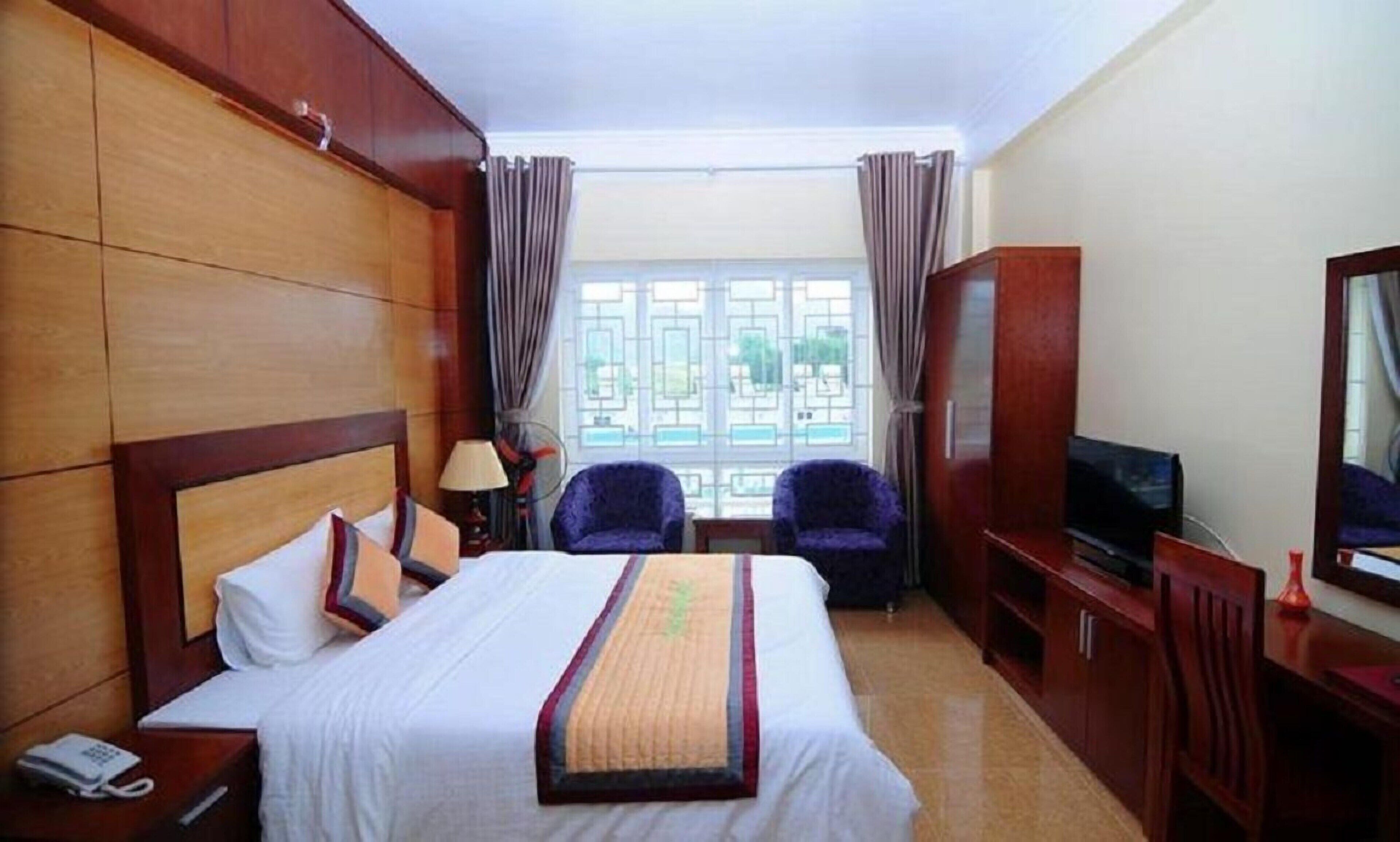 Minibar, desk, blackout drapes, free WiFi