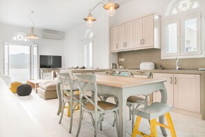 Televisión de pantalla plana, chimenea