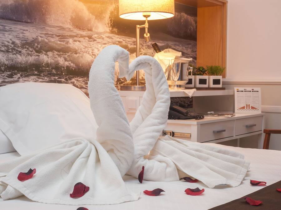 Double Room, Terrace | In-room safe, free WiFi