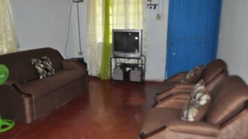 Rumah, 3 kamar tidur | Area keluarga | TV