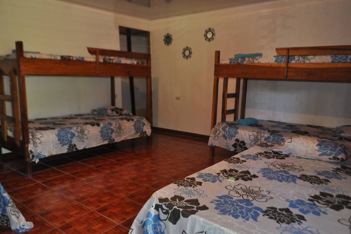 Bungalow, Multiple Beds, Kitchen