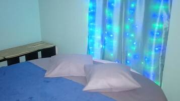 Suite, hot tub | Seprai premium, kedap suara, setrika/meja setrika, dan Wi-Fi gratis