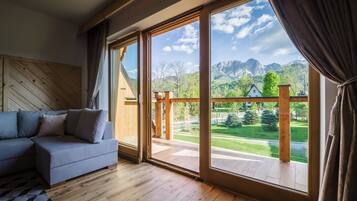 Exclusive Apartment, 1 Bedroom | Mountain view