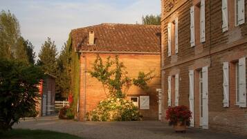 EntrĂ©e de lâhĂ©bergement