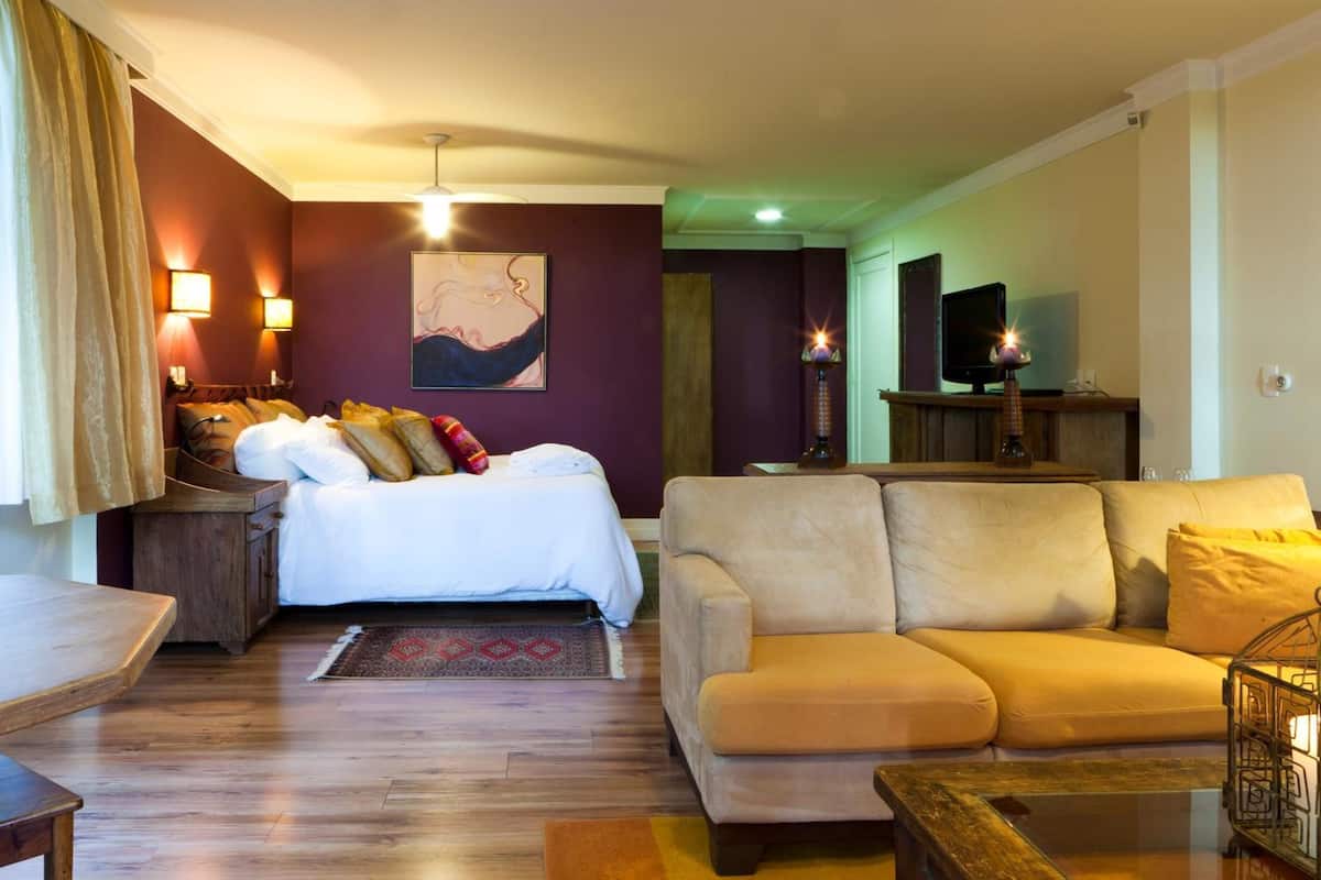 Superior Suite | Minibar, in-room safe, soundproofing, free WiFi