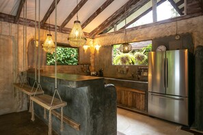 Villa Deluxe, 2 camere da letto, non fumatori | Cucina privata | Piano cottura, macchina per tè/caffè, pentole/stoviglie/utensili