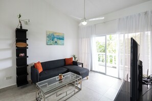 Standard-Apartment, 1 Schlafzimmer, Gartenblick, zum Garten hin