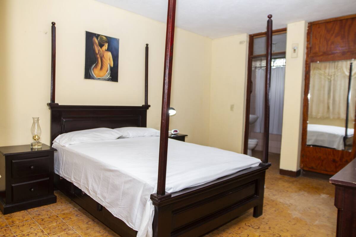 Double or Twin Room | 6 bedrooms, premium bedding, desk, iron/ironing board