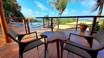 LUXO COM VISTA PARA O MAR | Balcony view