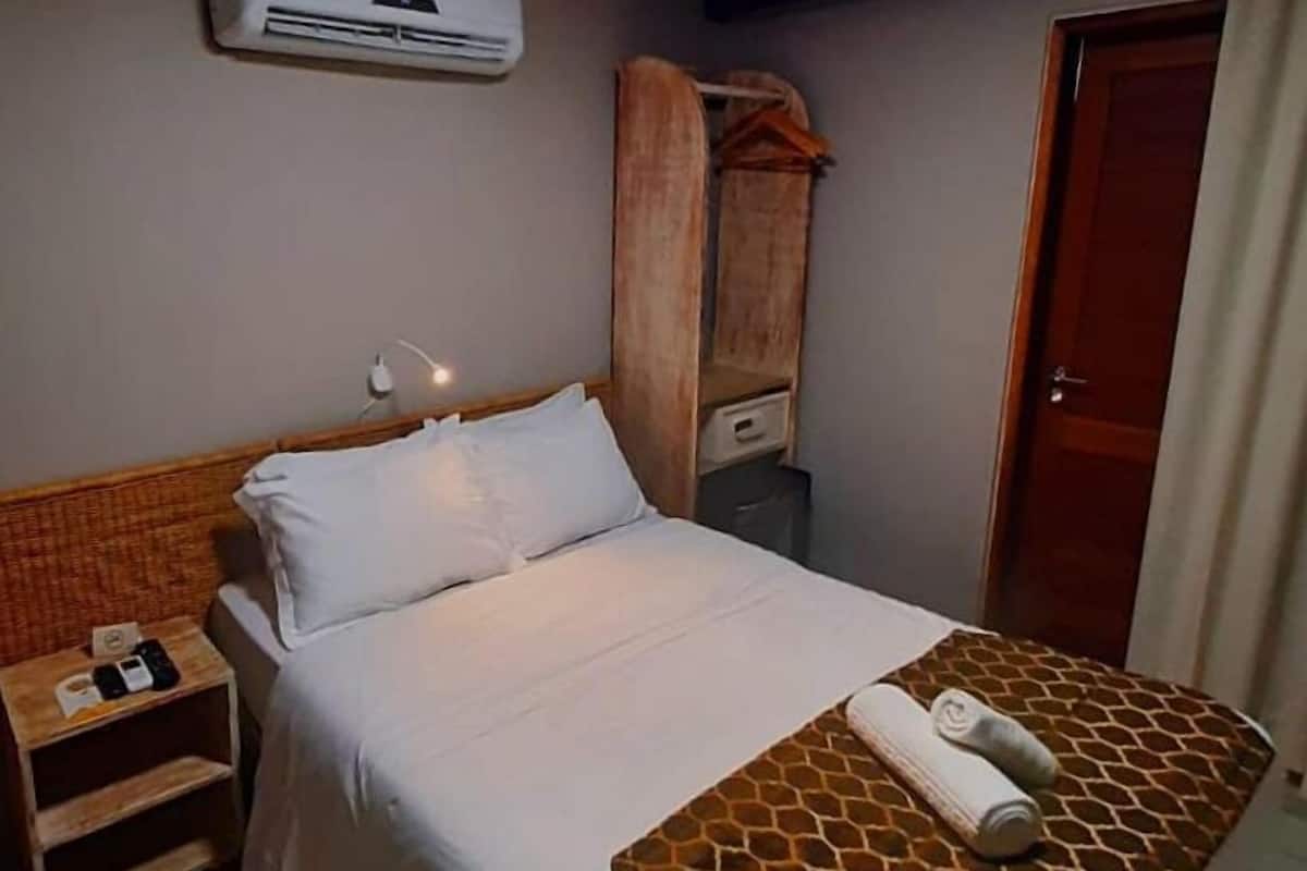 Master suite | 1 bedroom, minibar, in-room safe, individually decorated