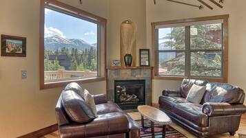 Premium House, 4 Bedrooms, Fireplace, Mountain View | Living area | TV, fireplace