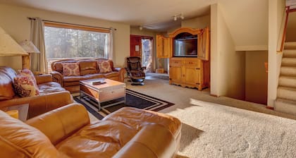 72 Clubhouse Rd Private Home with Hot Tub