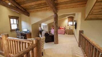 Luxury House, 5 Bedrooms, Hot Tub, Mountain View | Living area | Flat-screen TV, fireplace