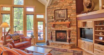 Moose Meadow Retreat Private Home with Hot Tub