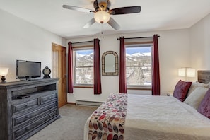 3 bedrooms, individually decorated, individually furnished