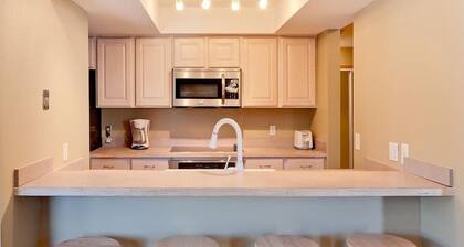 Longbranch 201 Condo with Pool & Hot Tub