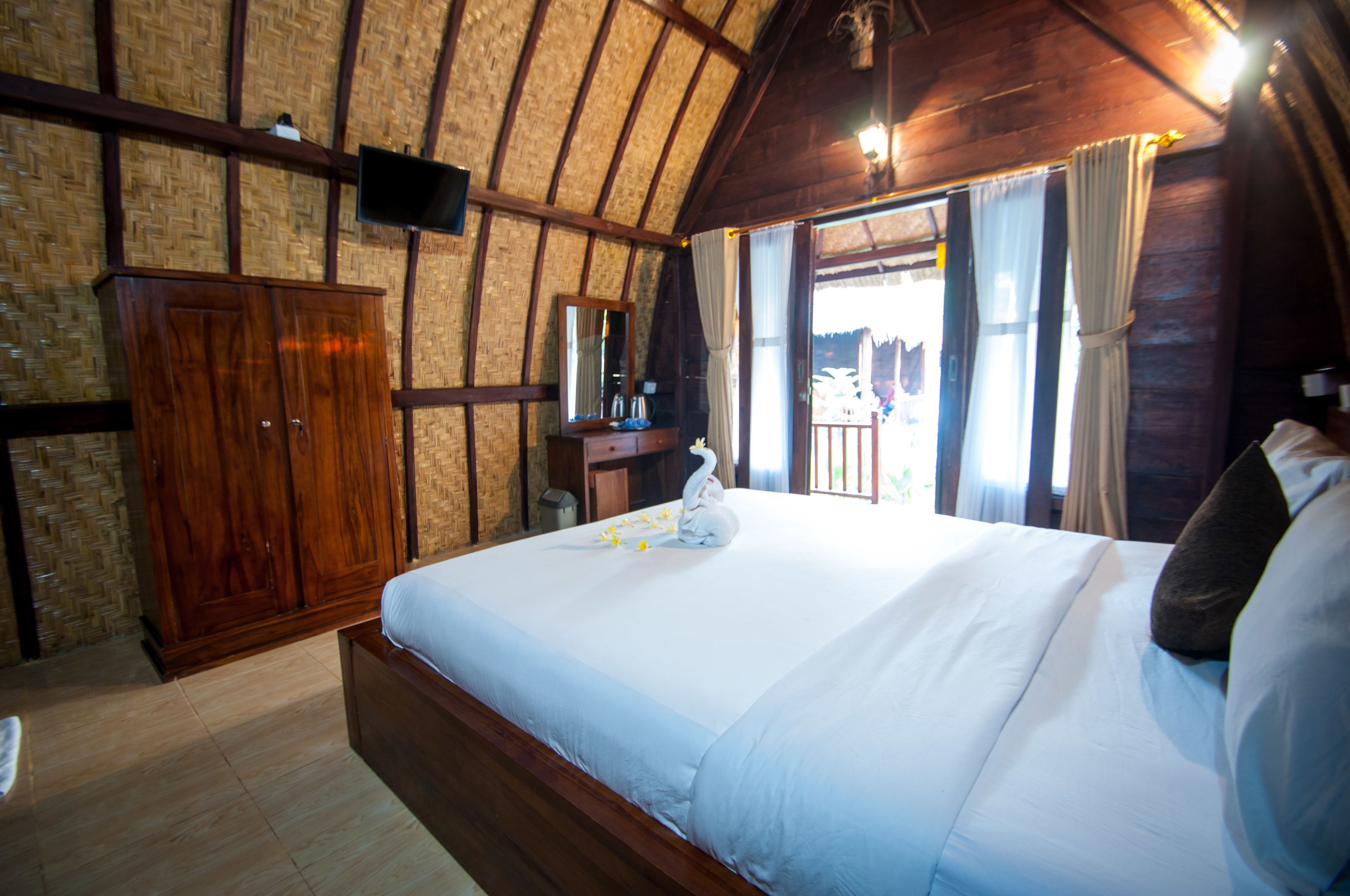 Photo - Jona Bungalow