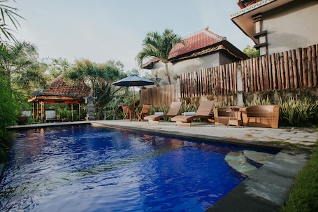 ํจ๋ฐ๋ฆฌ๋ฃธ, ์นจ์ค 1๊ฐ, ์์์ฅ ์ด์ฉ, ์์์ฅ ์ ๋ง | 1 ๊ฐ์ ์นจ์ค, ์ด์งํธ์ฐ ๋ฉด ์ํธ, ๊ณ ๊ธ ์นจ๊ตฌ, ์ค๋ฆฌ/๊ฑฐ์ํธ ์ด๋ถ