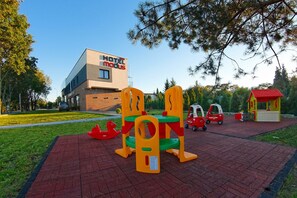 Zona de jocs infantil: a l'aire lliure