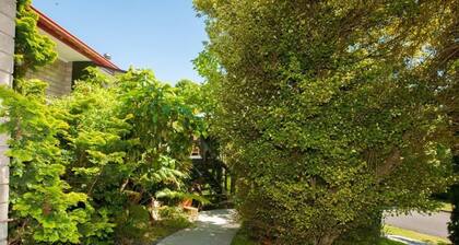 B&B on Marlowe