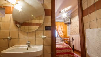 Junior Double Room, Tower | Bathroom | Shower, free toiletries, hair dryer, towels