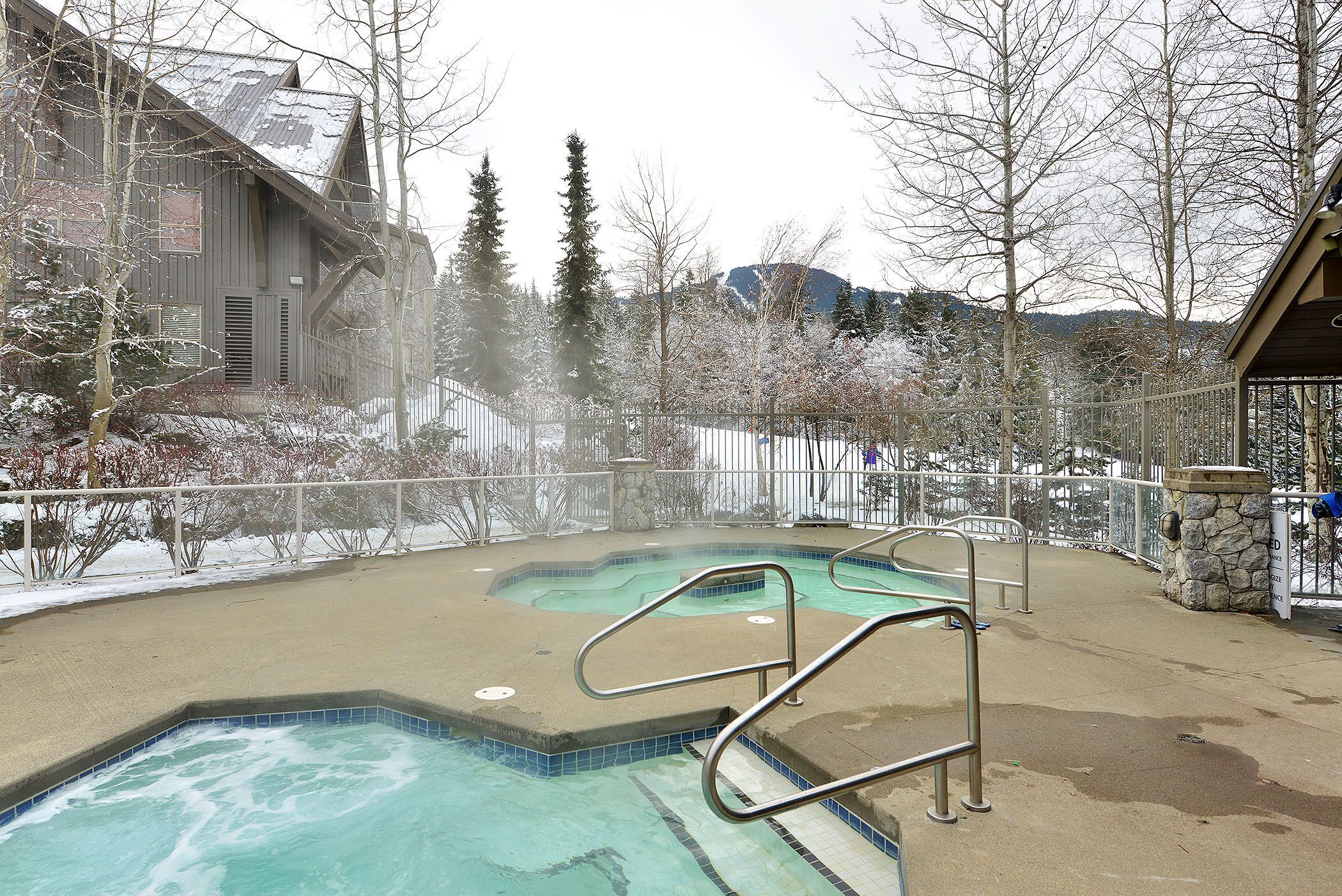 The Aspens hot tub