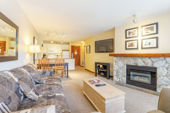 TV, fireplace, DVD player