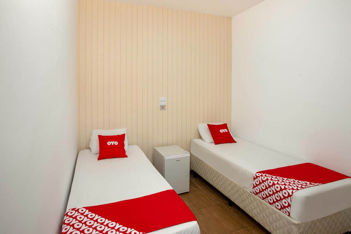 Chambre avec lits jumeaux | Wi-Fi gratuit, draps fournis